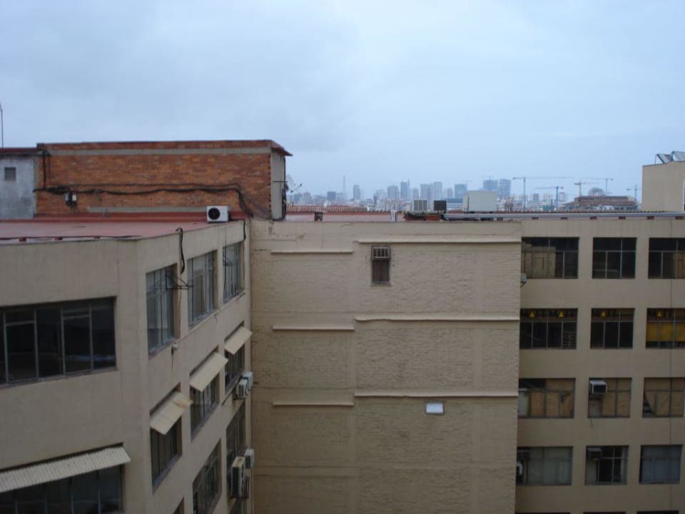 Aussicht "ruhige Zimmer" H10 Marina Barcelona