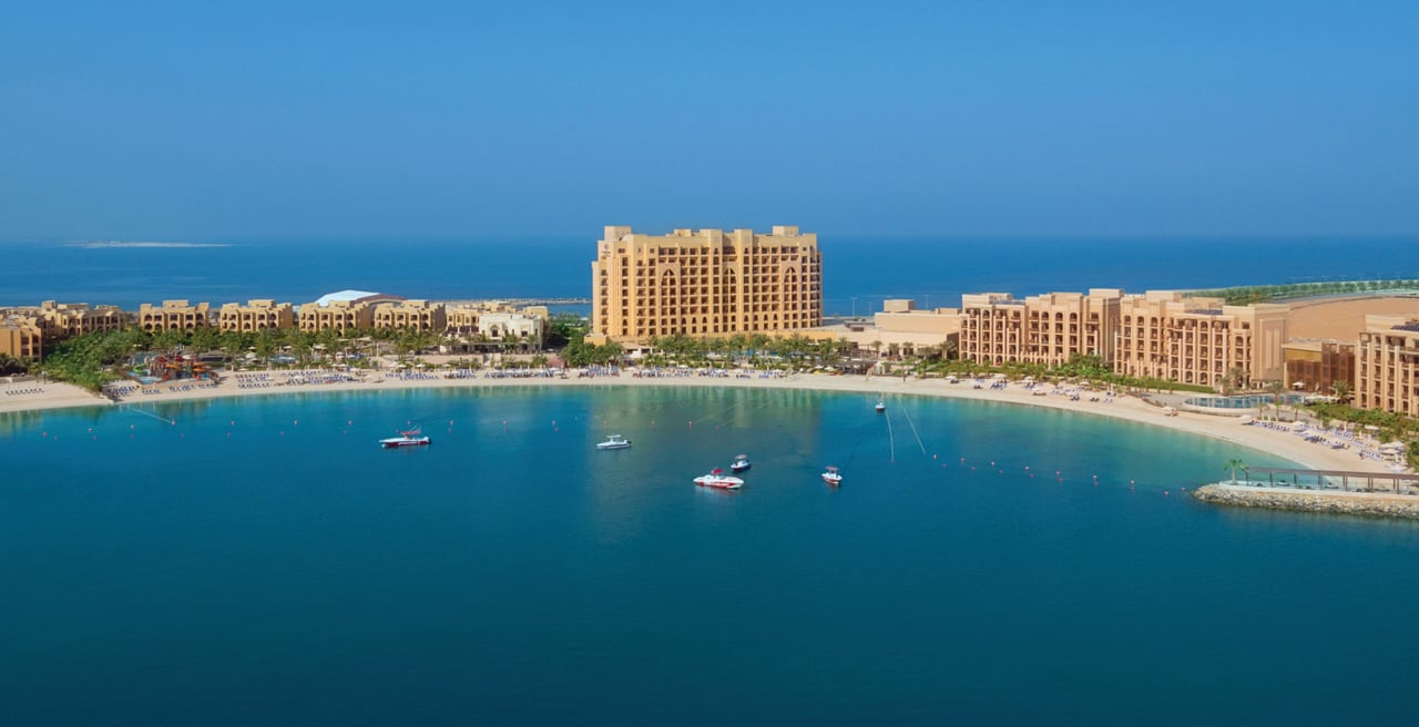 Außenansicht DoubleTree by Hilton Resort & Spa Marjan Island