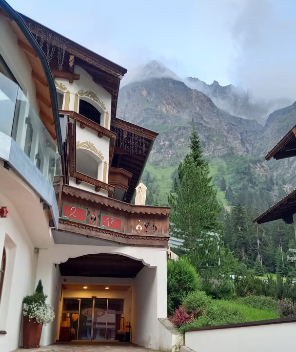 Außenansicht Alpine Resort Sportalm