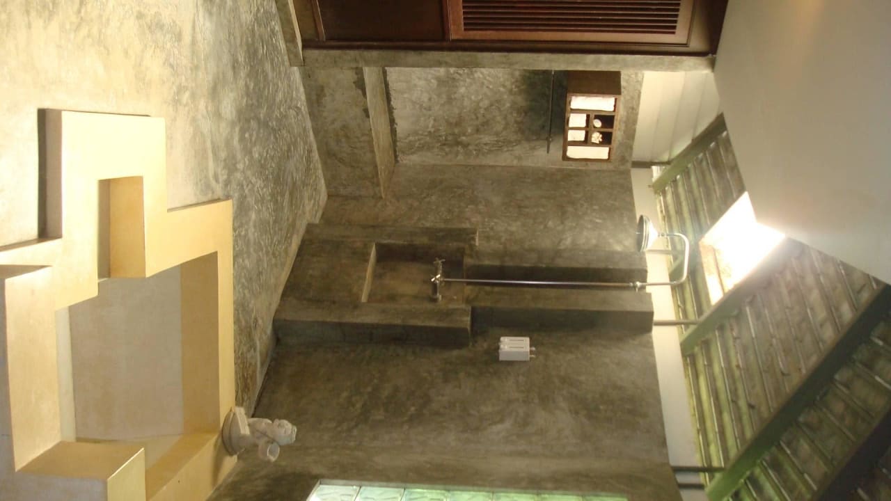 Halboffenes Badezimmer Pariya Resort & Villas Koh Phangan