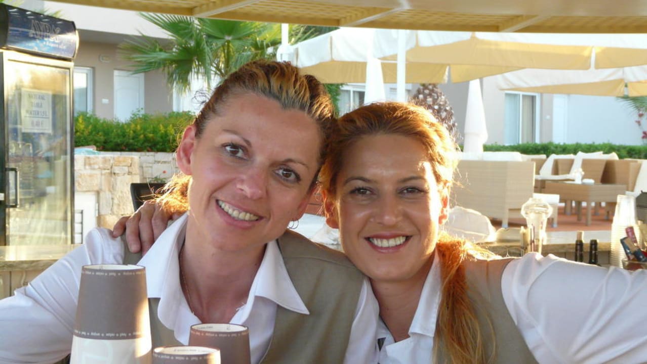 Poolbarmädels Grand Hotel Holiday Resort