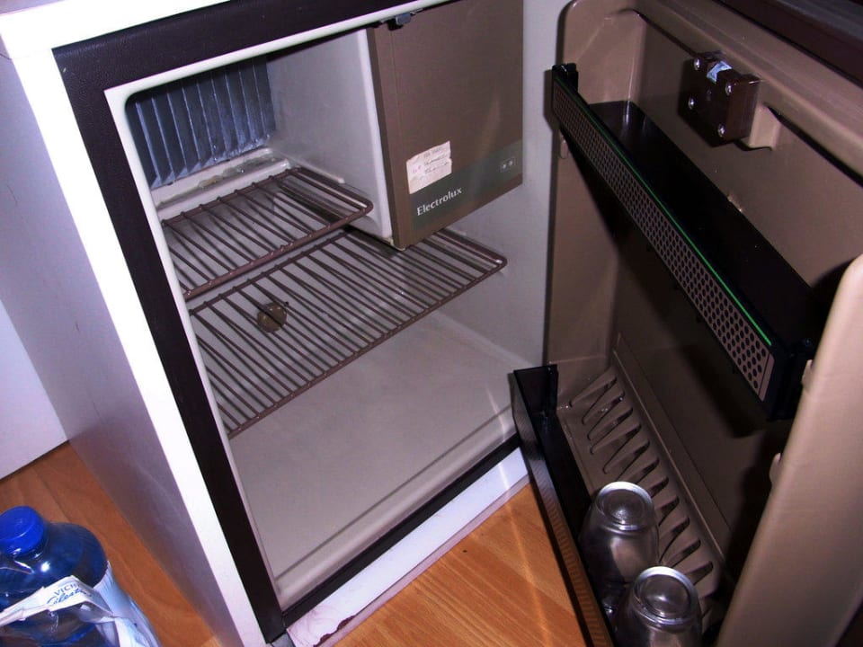 Leere Minibar Hotel Bel-Air