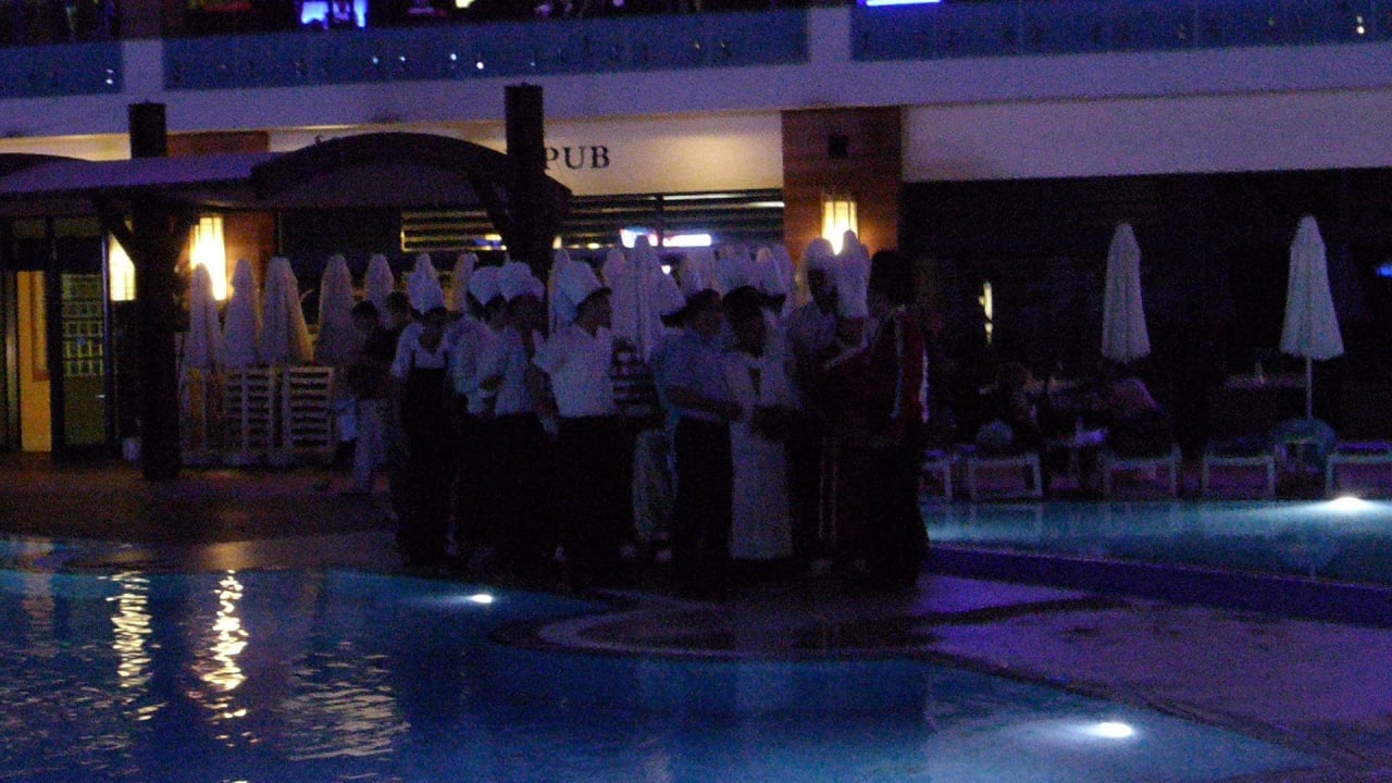 Kochbrigade am Galaabend Granada Luxury Okurcalar