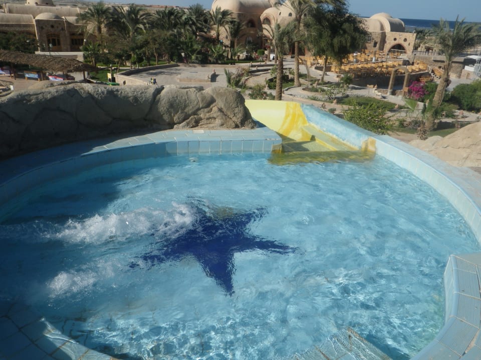 Pool Utopia Beach Club