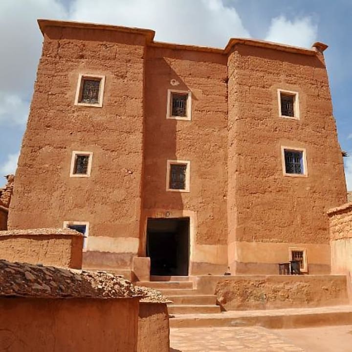 Façade est Guesthouse Kasbah Tigmi N'Oufella