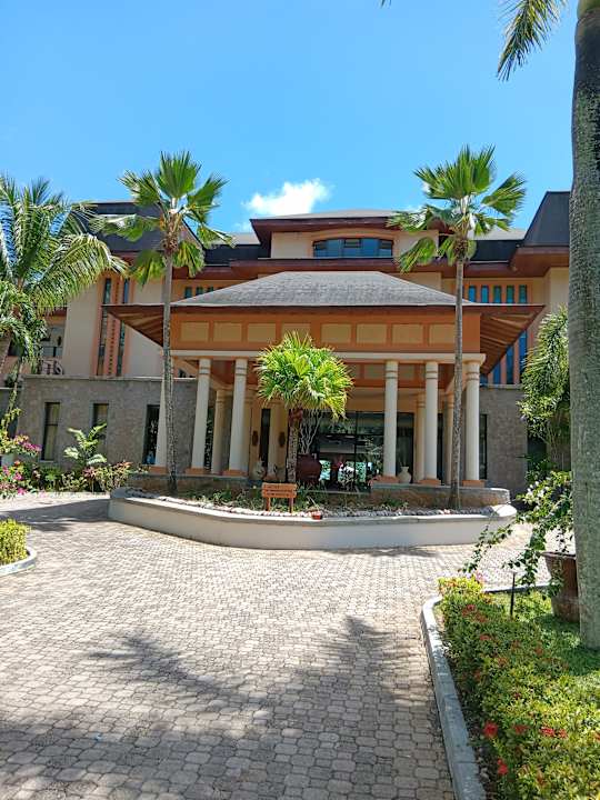Außenansicht DoubleTree by Hilton Seychelles - Allamanda Resort and Spa