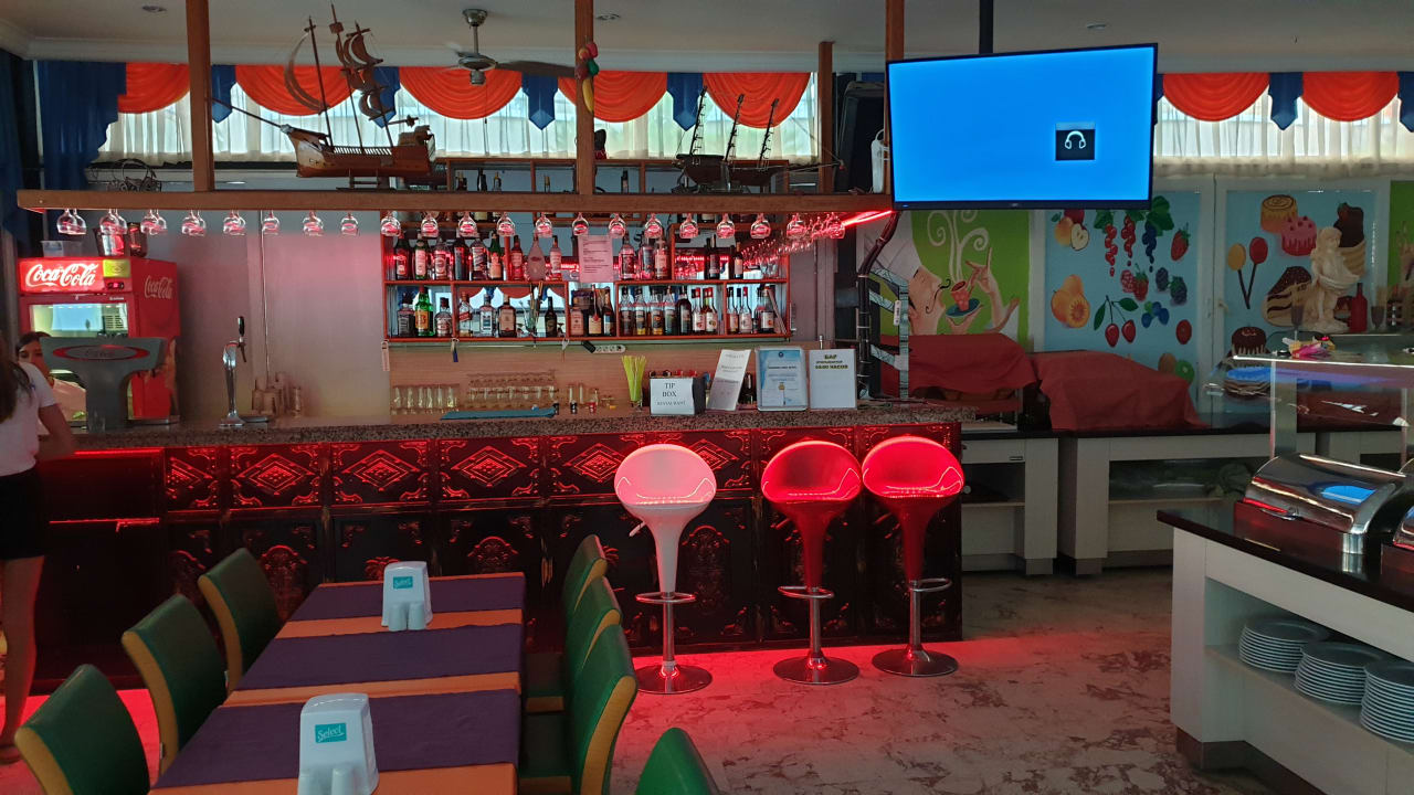 Gastro Sayanora Hotel