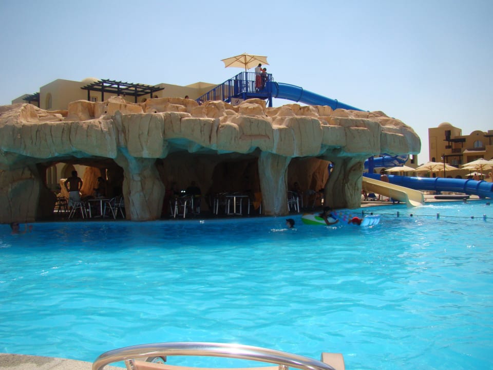 Basen ze zjeżdżalnią Stella Garden Resort & Spa, Makadi Bay