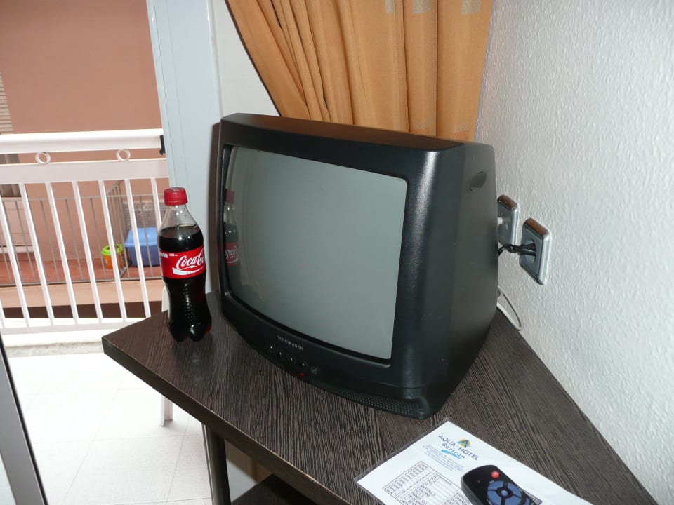 Miniröhrenfernseher AQUA Hotel Bertran Park