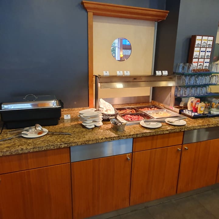 Gastro Essential by Dorint Hotel Köln-Junkersdorf