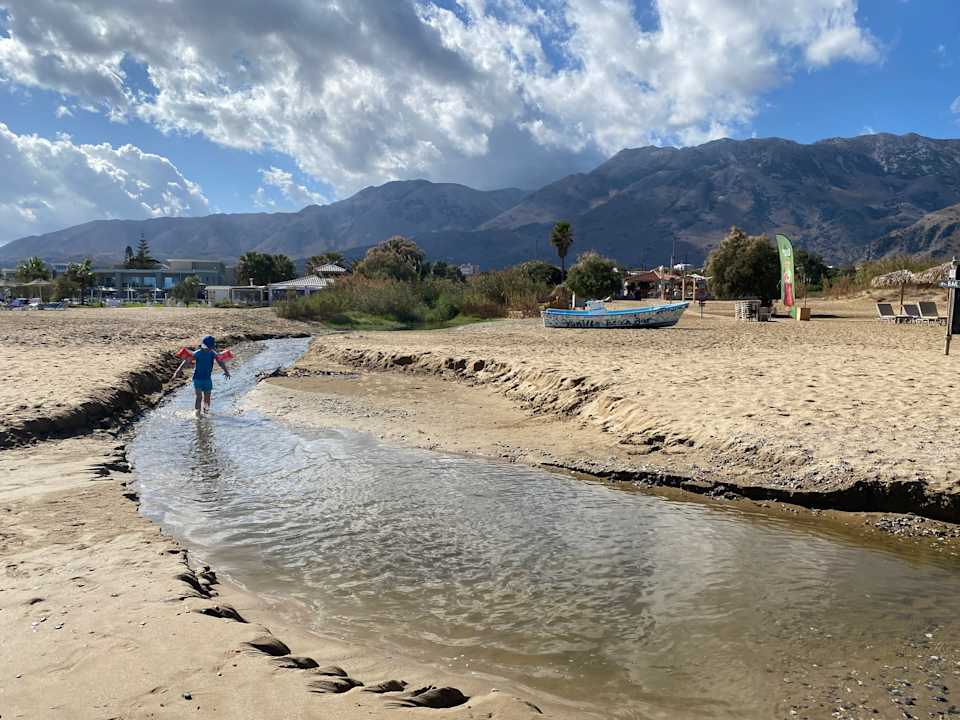 Strand Mythos Palace Resort & Spa