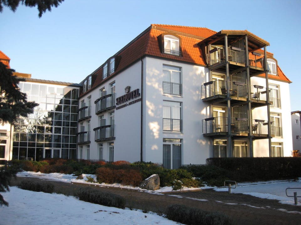 Außenansicht Seehotel Großherzog von Mecklenburg
