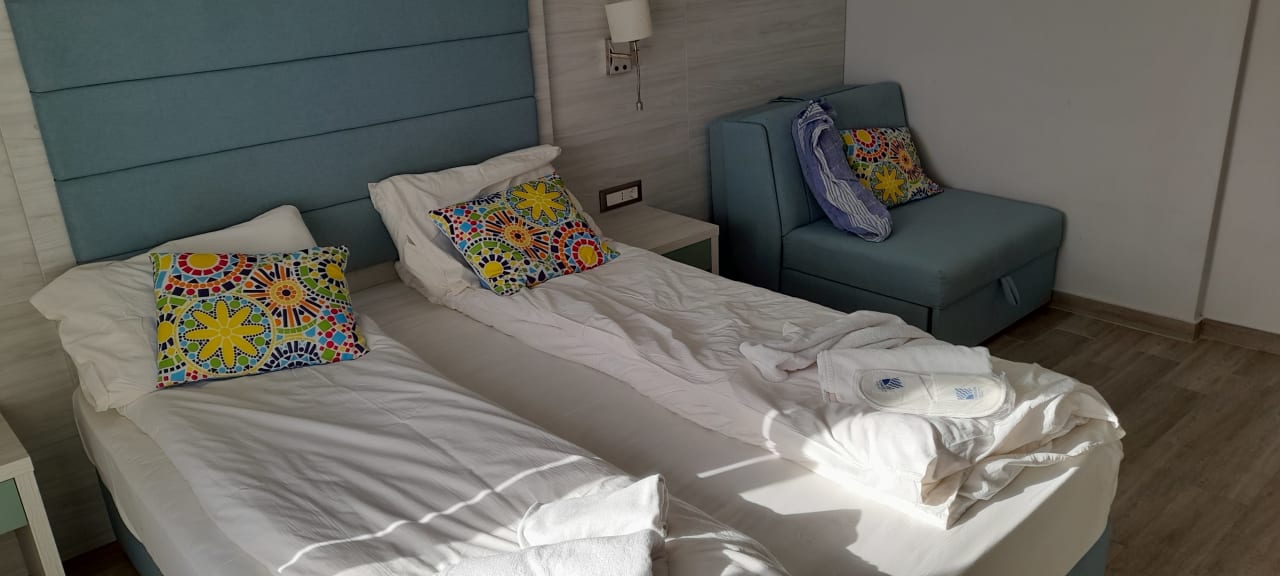 Zimmer Pearl Beach Hotel
