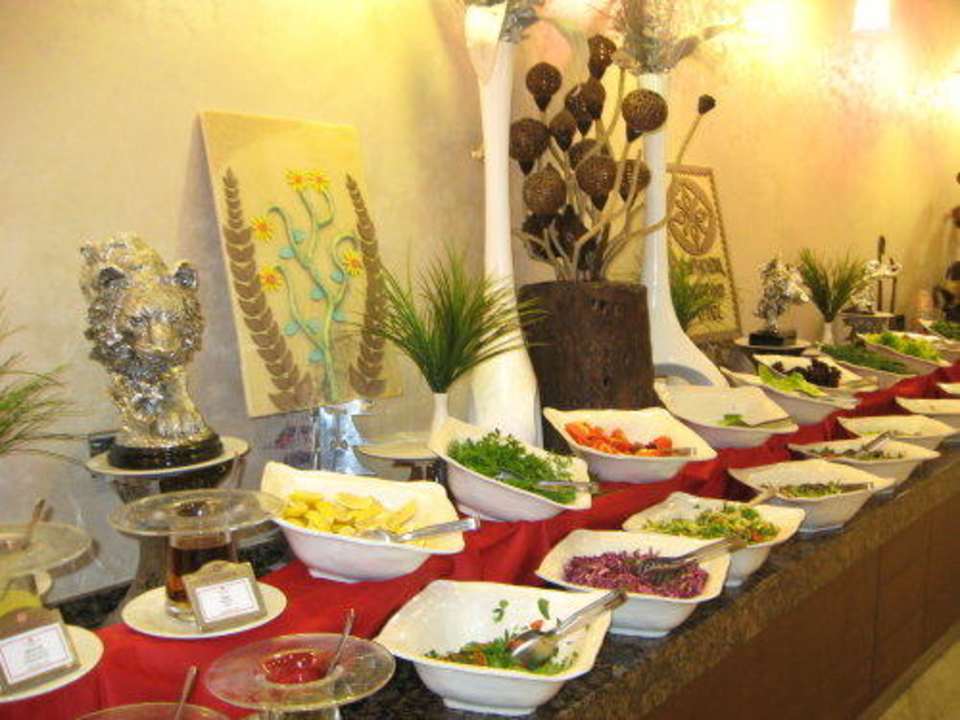 Salatbüffet Royal Teos Thermal Resort Clinic & SPA