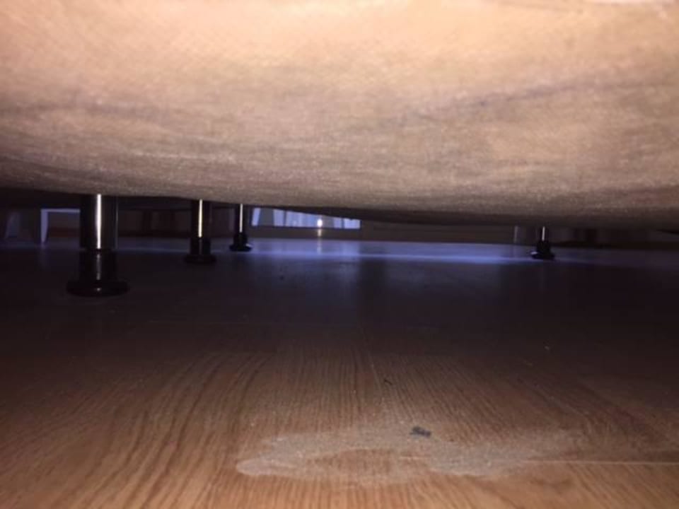 Zimmer wird nicht gut gereinigt Side Breeze Hotel