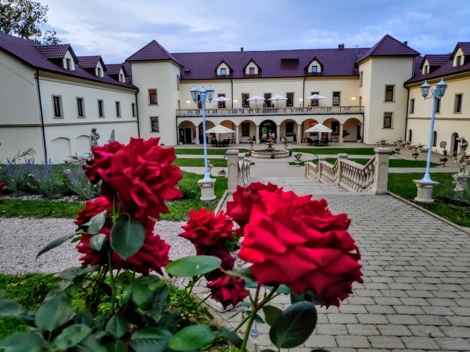 Außenansicht Zámek Kamenný dvůr