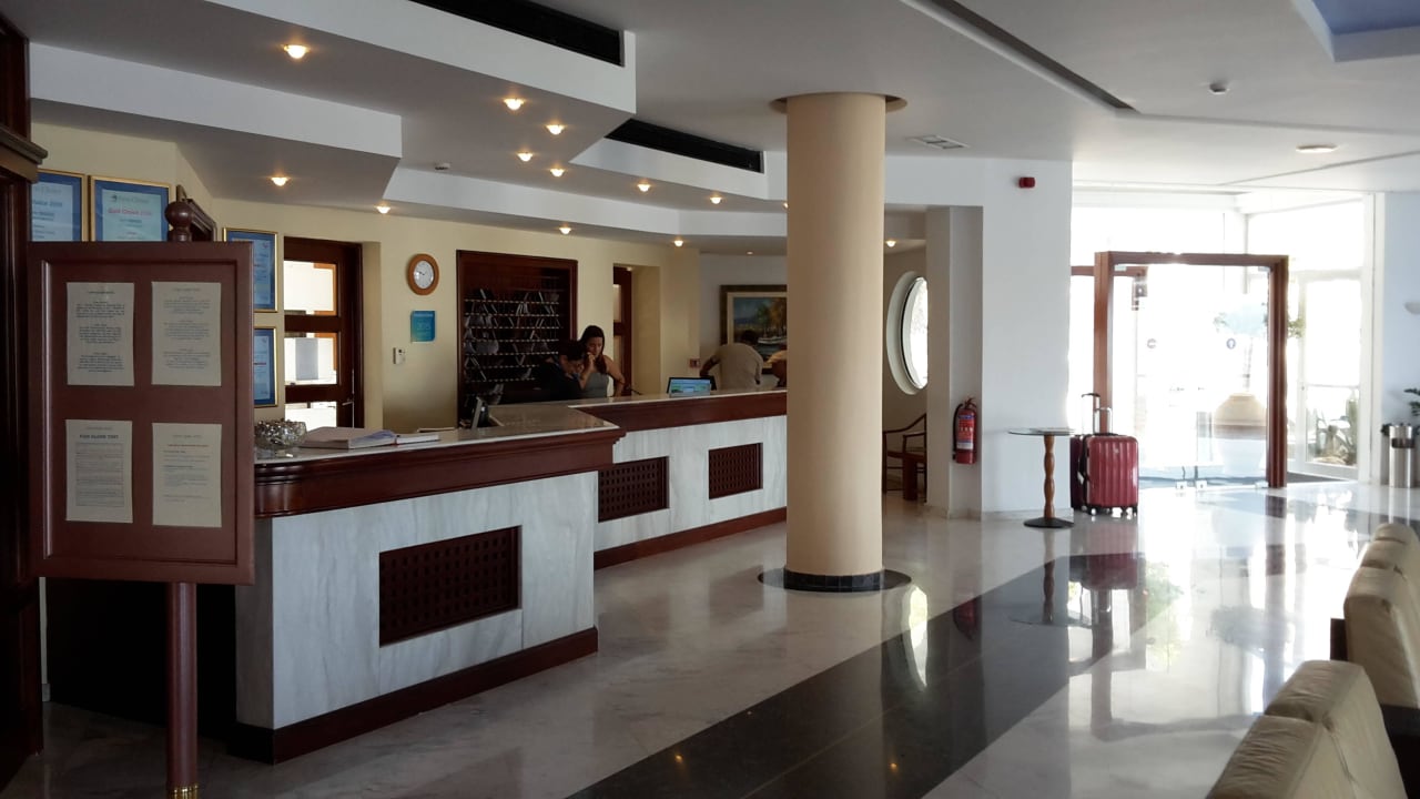 Rezeption  Lindos Mare, Seaside Hotel