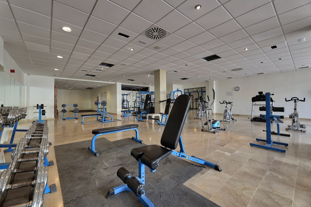 Sport & Freizeit Hotel THB Tropical Island