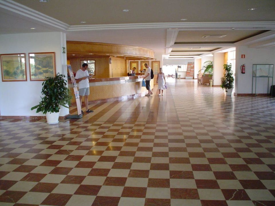 Hotel-Rezeption Hotel Riu Oliva Beach Resort
