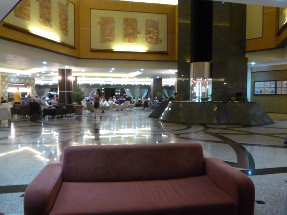 Lobby Hane Family Resort