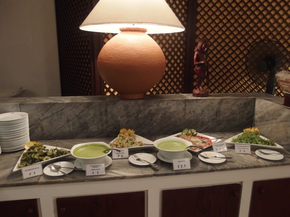 Büffet Hotel Lanka Princess Ayurveda