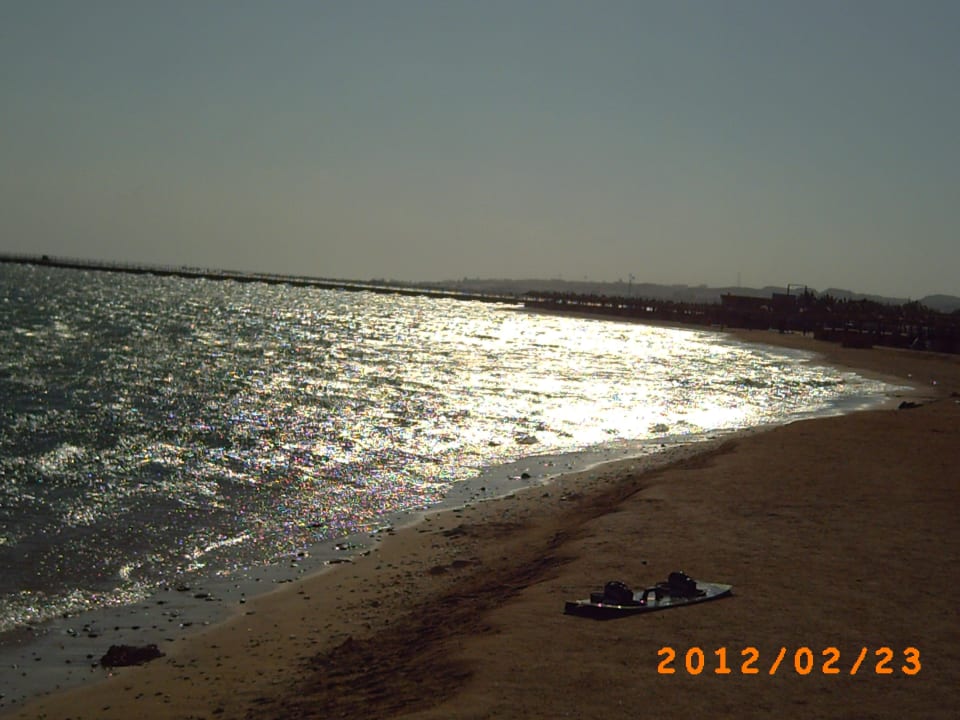 Strand hinter dem Hotel JAZ Aquamarine Resort