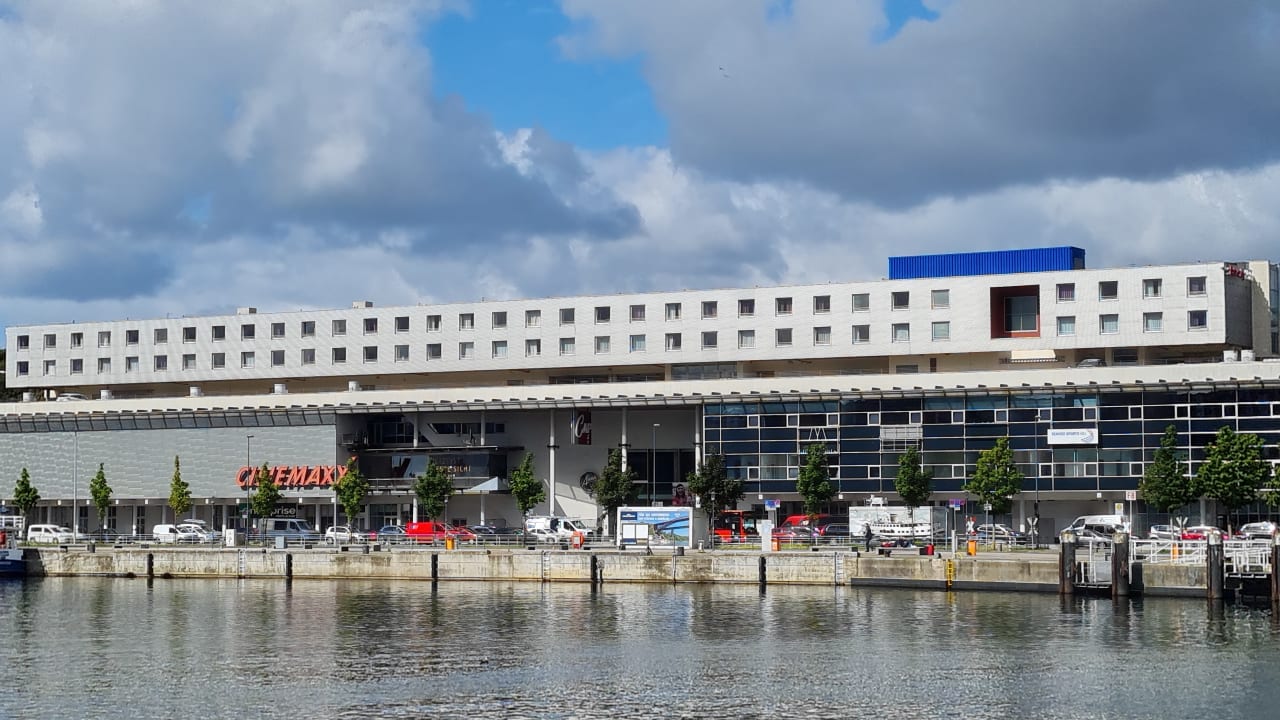 Außenansicht IntercityHotel Kiel