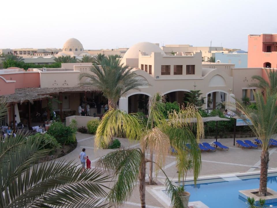 Richtung Restaurant Jaz Dar EL Madina