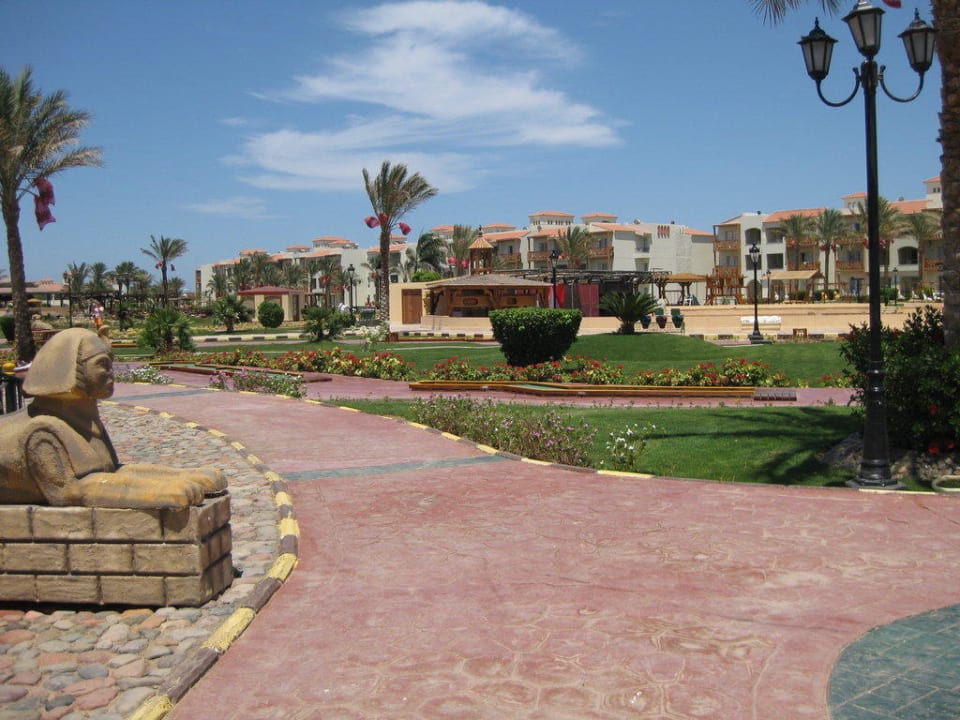 Gartenanlage Pickalbatros Dana Beach Resort - Hurghada