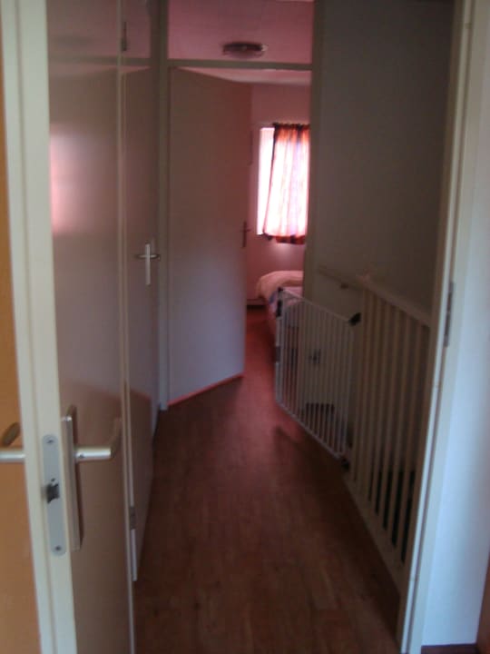 Flur im OG mit Kindergitter Ferienpark Landal Landgoed 't Loo