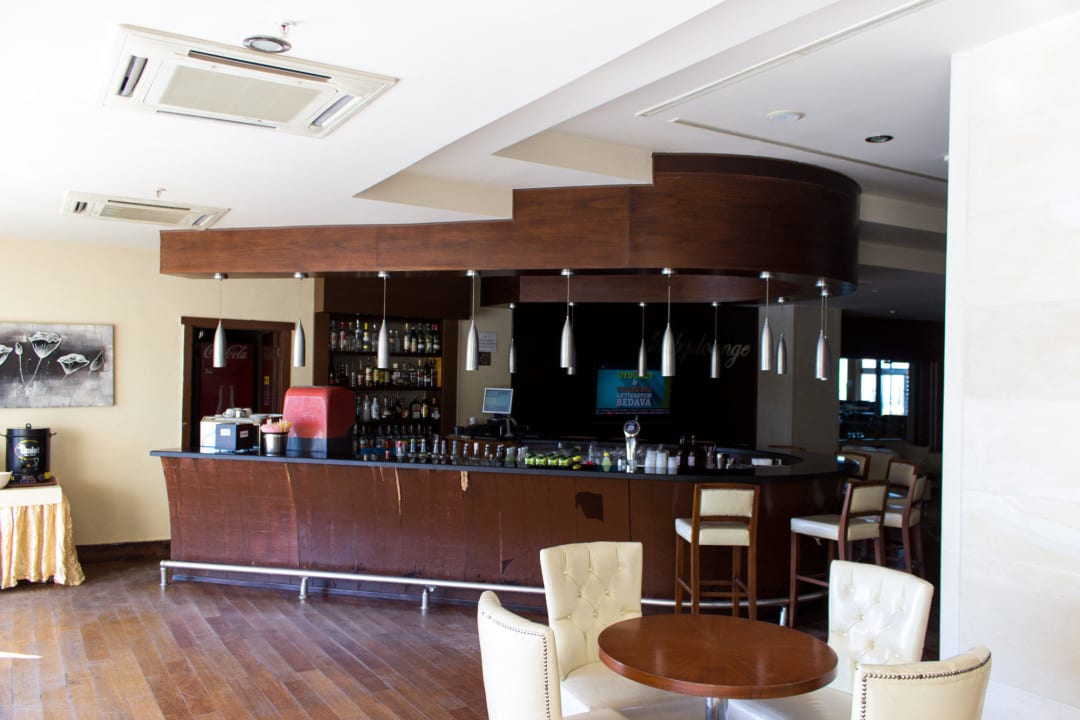 Bar Hotel Goldcity Tourism Complex