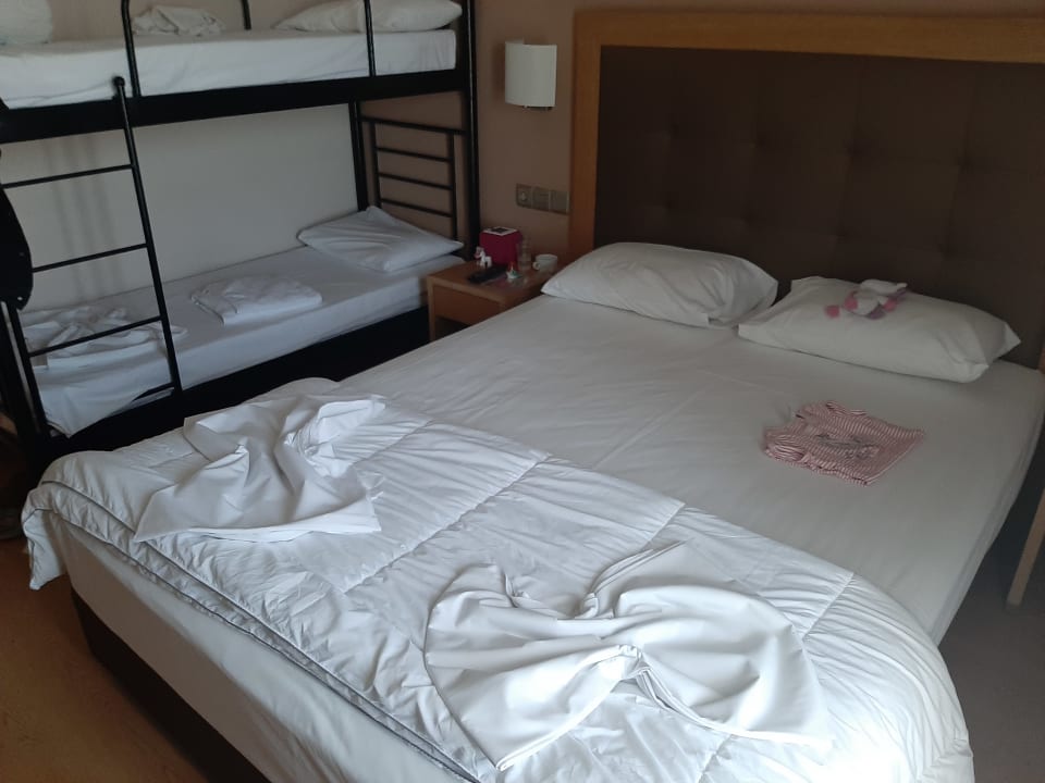 Zimmer Akrathos Beach Hotel