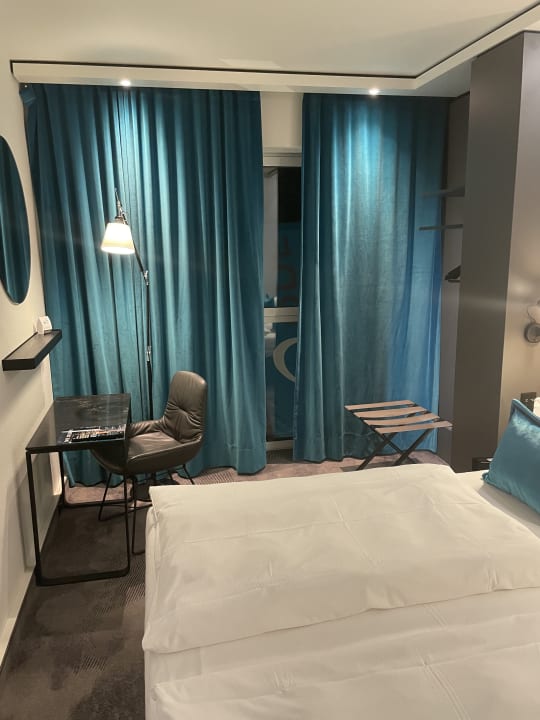 Zimmer Motel One Köln Waidmarkt