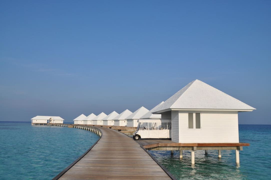 Wasservillen auf der Jettyseite (Schattenseite) ananea Diamonds Athuruga