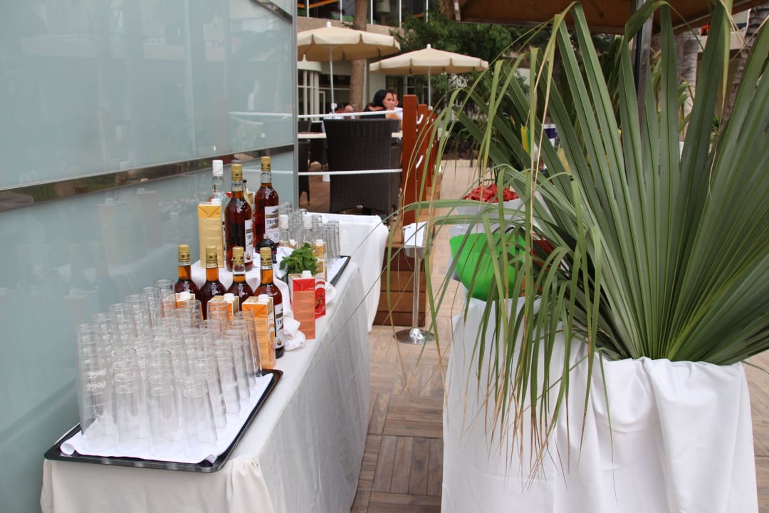 Hôtel H10 Las Palmeras - Le Bar de Piscine 2015 H10 Las Palmeras