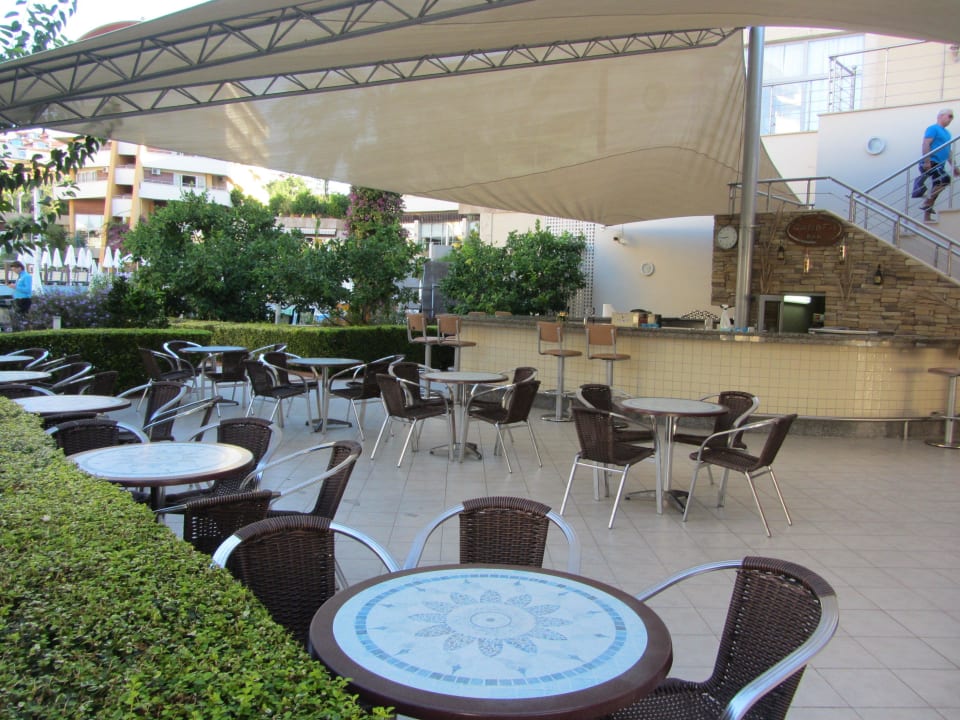 Gardenbar Alaiye Resort & Spa