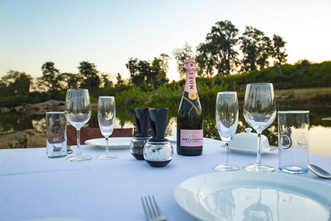 Gastro Singinawa Jungle Lodge