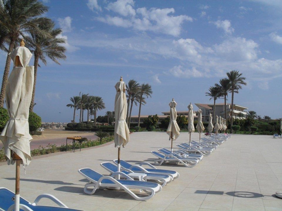 Pool am Strand Cleopatra Luxury Resort Makadi Bay