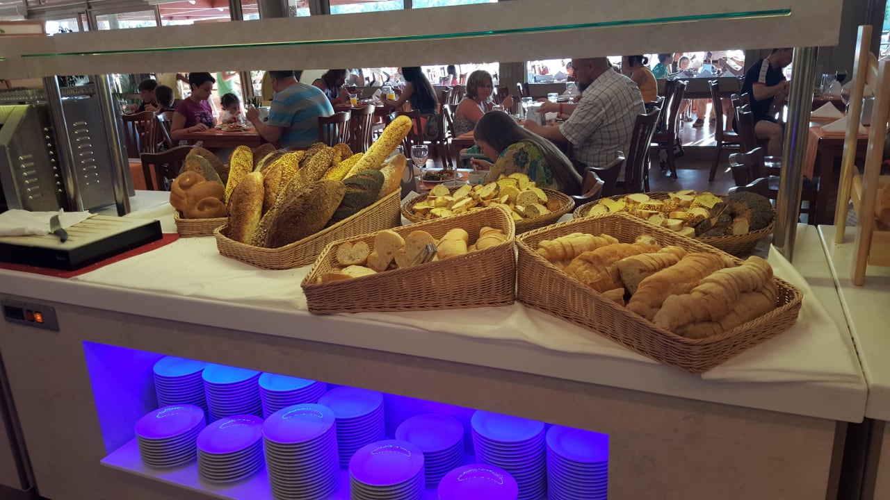 Immer frisches Brot VONRESORT Golden Beach