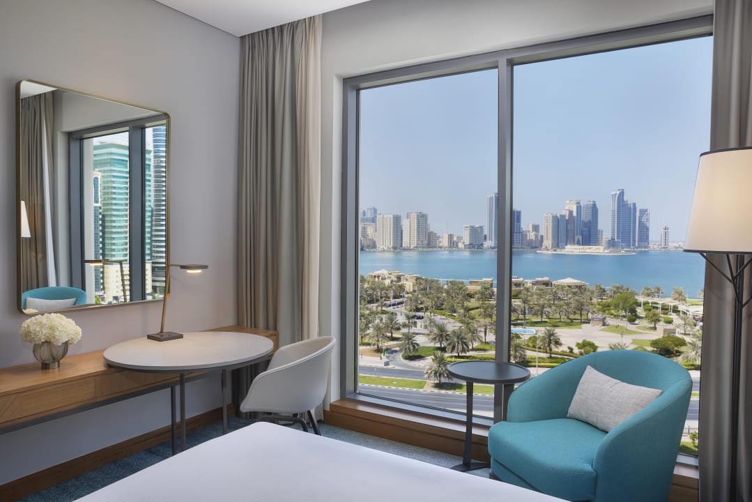 Zimmer DoubleTree by Hilton Sharjah Waterfront Hotel & Residences