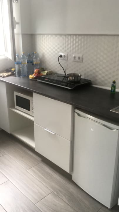 Zimmer Skyview Hotel