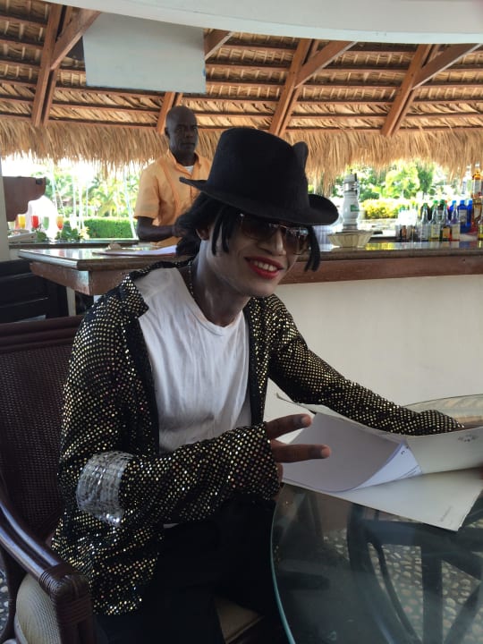 Spanisch Unterricht mit Michael Jackson Marien Puerto Plata