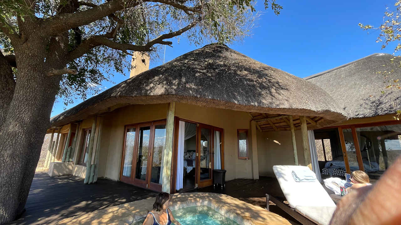 Zimmer Rhulani Safari Lodge