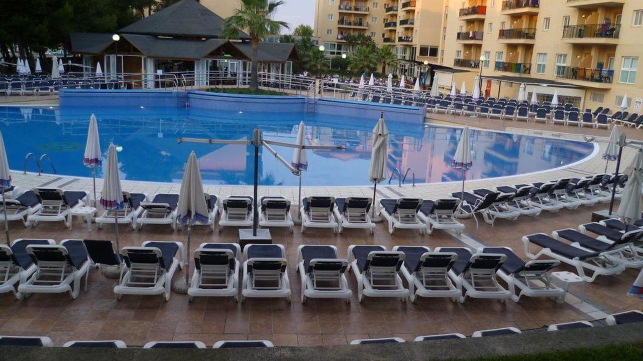 Poolanlage Aparthotel Can Picafort Palace