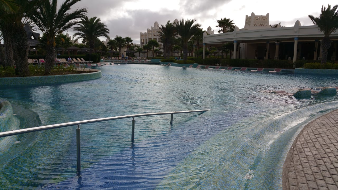 Pool Hotel Riu Karamboa