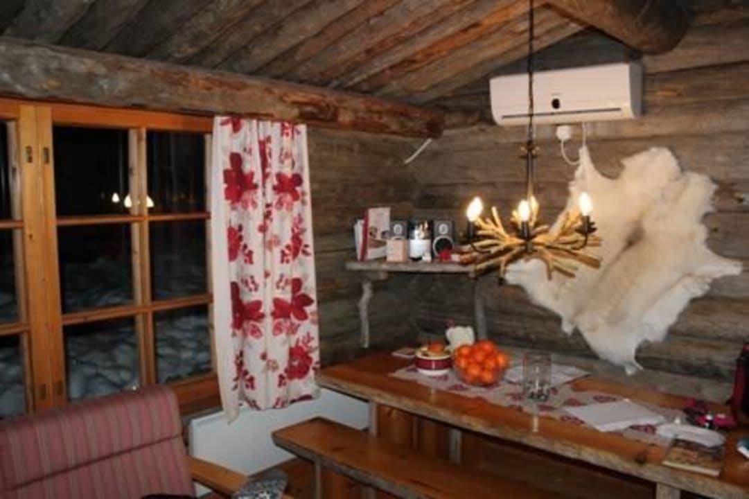 Гостиная Blockhaus Kepakko