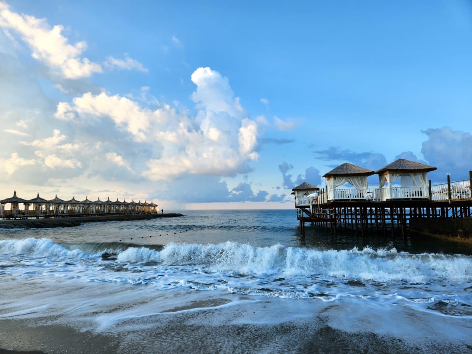 Strand Aria Resort & Spa