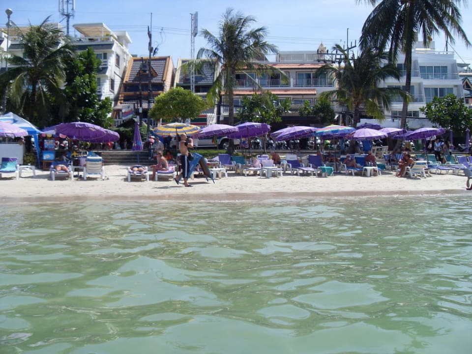 Вид на отель с моря Hotel Baan Boa Resort