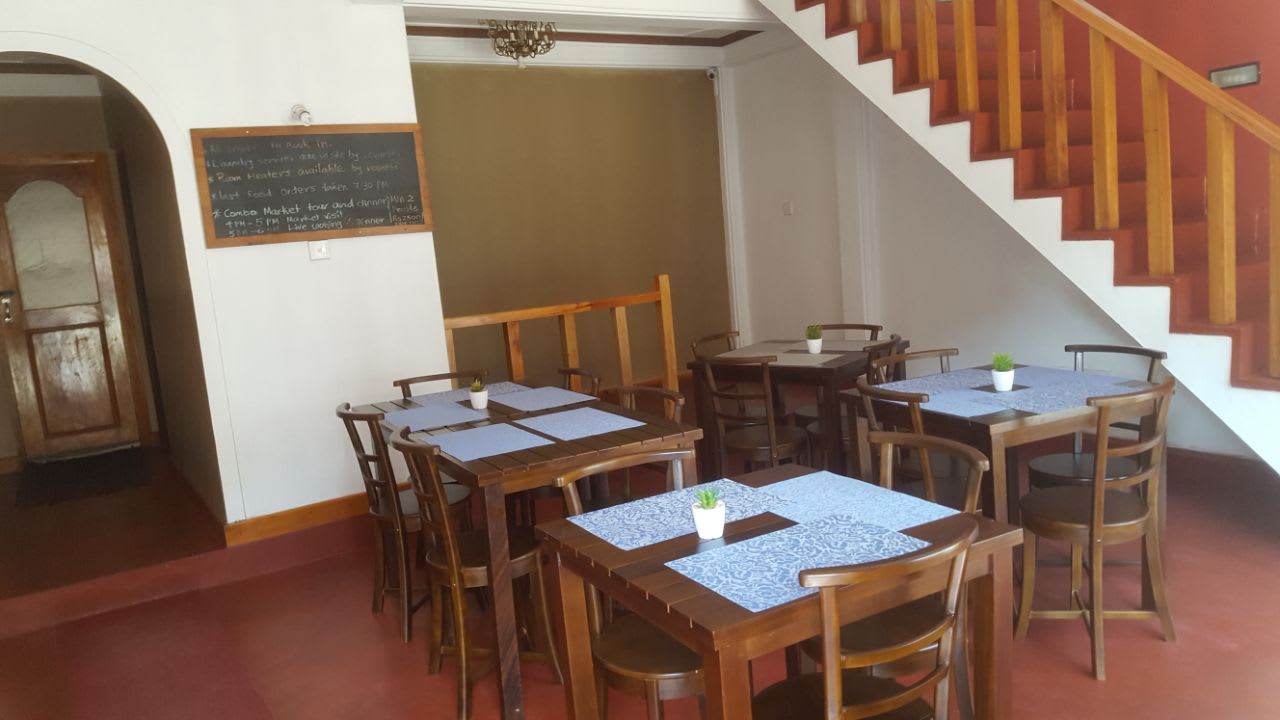 Gastro Comfort Inn & Hostel