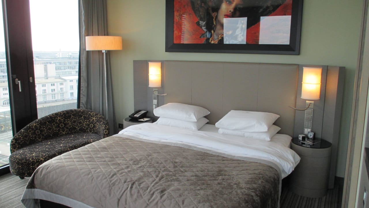 Deluxe-Zimmer 826 Hotel Hyatt Regency Düsseldorf